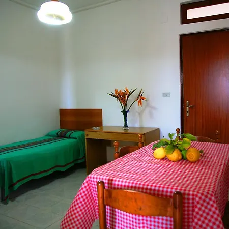 Rosa Apartmán Torre Marino